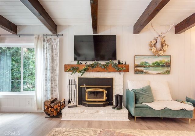 220 Oak Dr., Lake Arrowhead, CA 92352