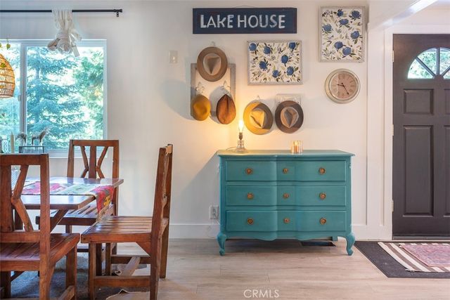 220 Oak Dr., Lake Arrowhead, CA 92352