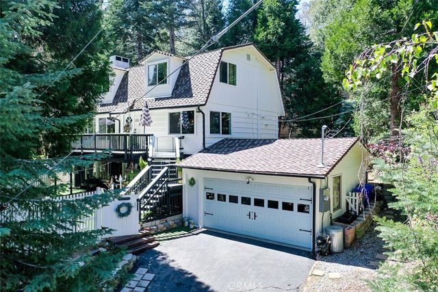 220 Oak Dr., Lake Arrowhead, CA 92352