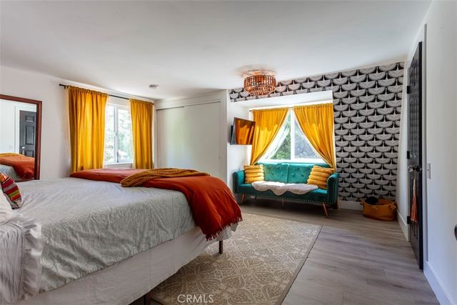 220 Oak Dr., Lake Arrowhead, CA 92352