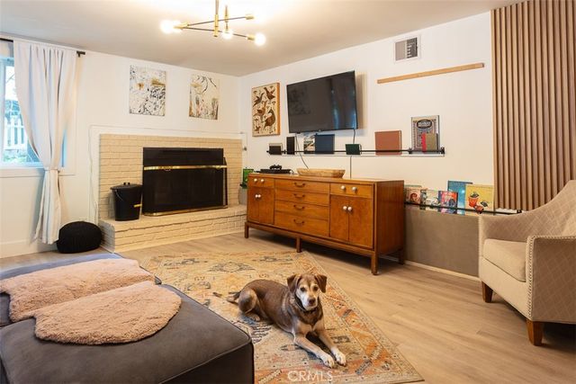 220 Oak Dr., Lake Arrowhead, CA 92352