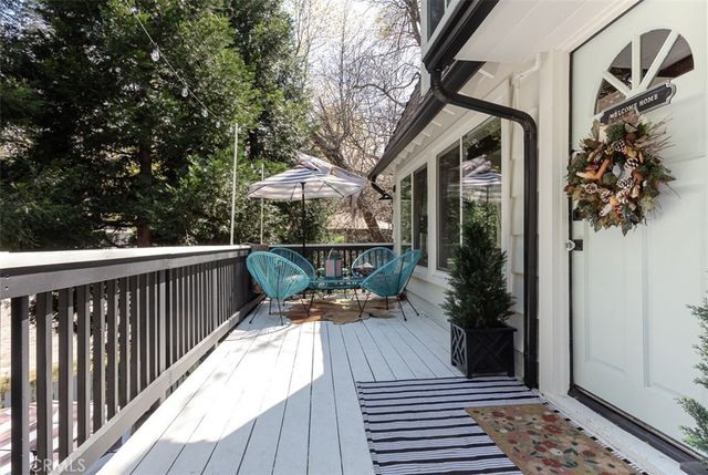 220 Oak Dr., Lake Arrowhead, CA 92352