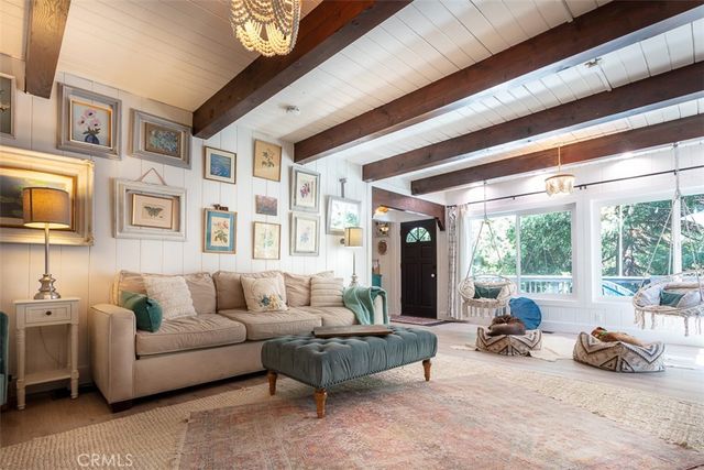 220 Oak Dr., Lake Arrowhead, CA 92352