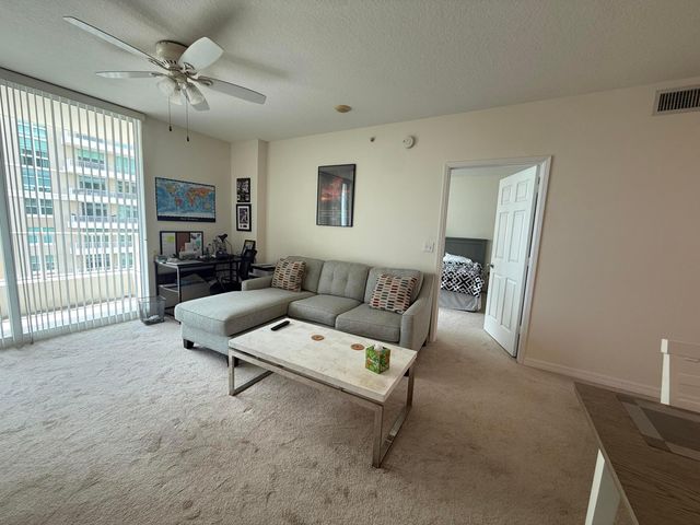 700 E BOYNTON BEACH Boulevard 1103, Boynton Beach, FL 33435