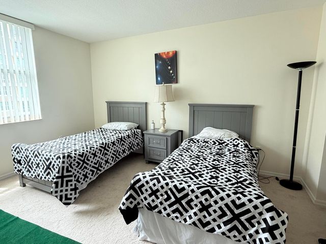 700 E BOYNTON BEACH Boulevard 1103, Boynton Beach, FL 33435