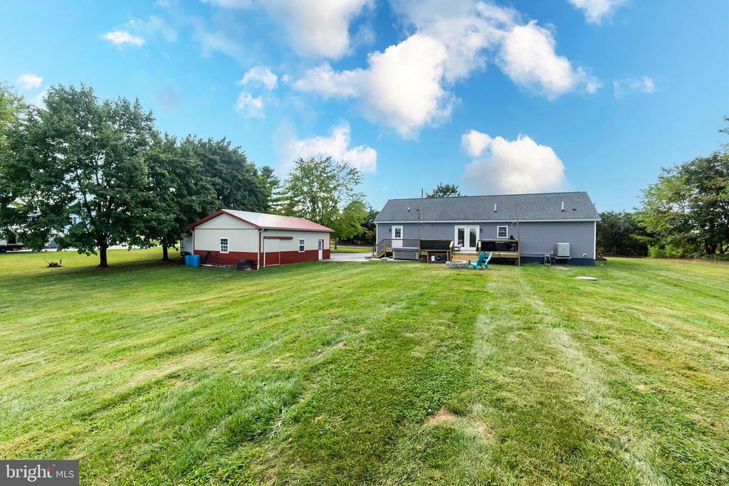 49 PINE RD, Abbottstown, PA 17301