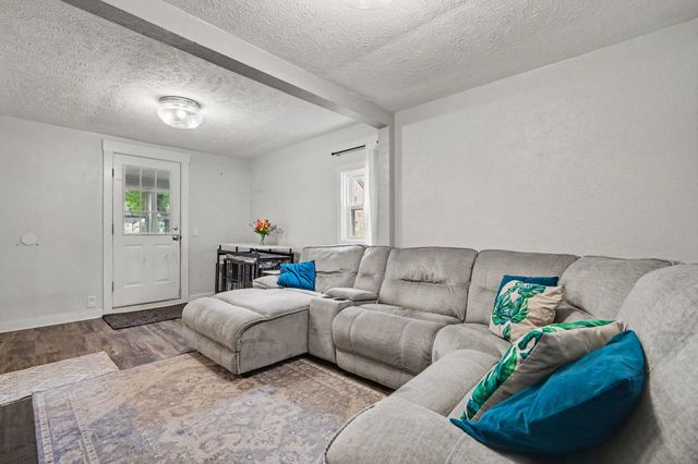 125 Maplelawn Street Se, City Of Kentwood, MI 49548