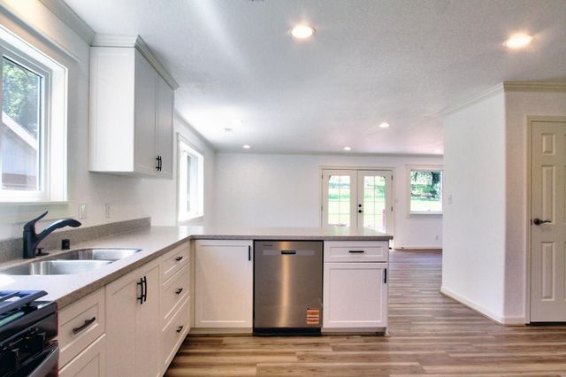 13740 Torrey Pines Dr, Auburn, CA 95602