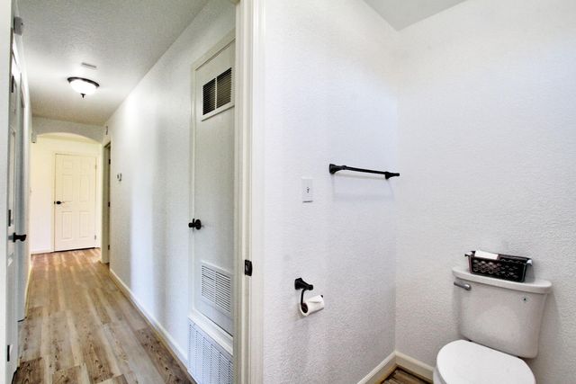 13740 Torrey Pines Dr, Auburn, CA 95602