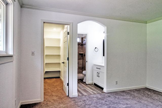 13740 Torrey Pines Dr, Auburn, CA 95602