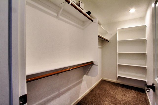 13740 Torrey Pines Dr, Auburn, CA 95602