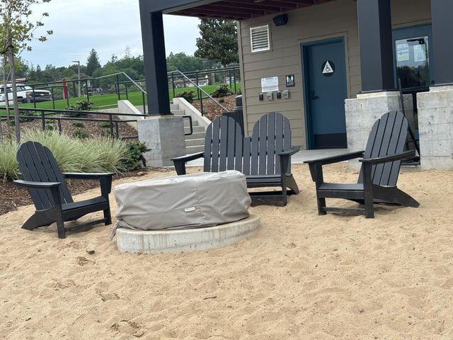 13740 Torrey Pines Dr, Auburn, CA 95602