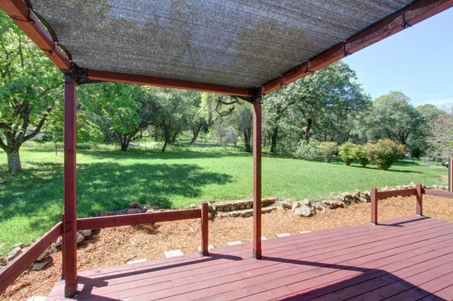 13740 Torrey Pines Dr, Auburn, CA 95602