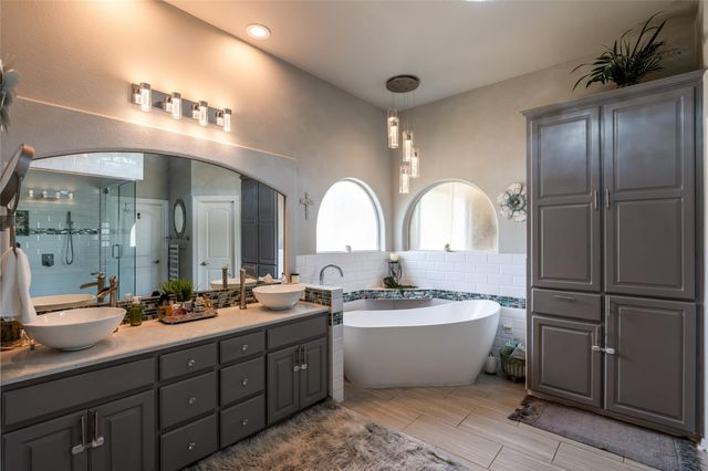 21508 Lake Park DR, Lago Vista, TX 78645