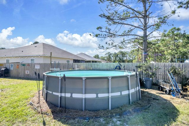 9276 Ridge Drive, Navarre, FL 32566