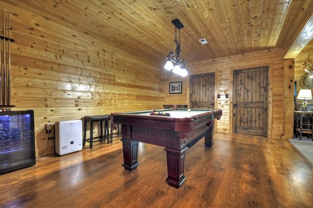 536 Lakeview Road, Blue Ridge, GA 30513