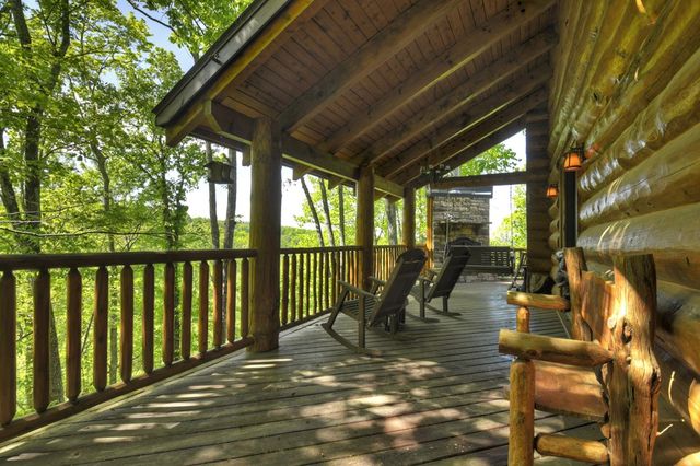 536 Lakeview Road, Blue Ridge, GA 30513
