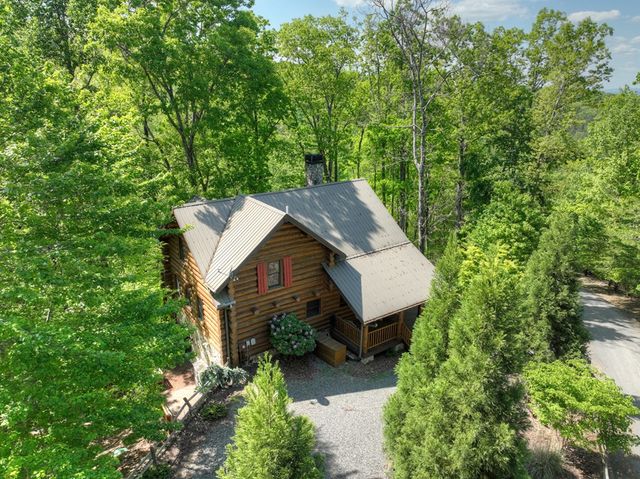 536 Lakeview Road, Blue Ridge, GA 30513