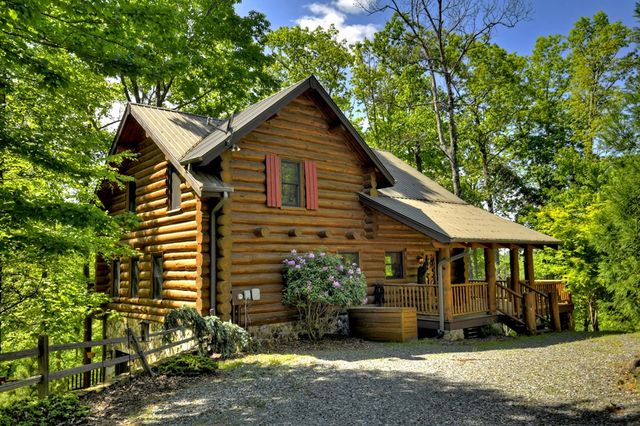 536 Lakeview Road, Blue Ridge, GA 30513
