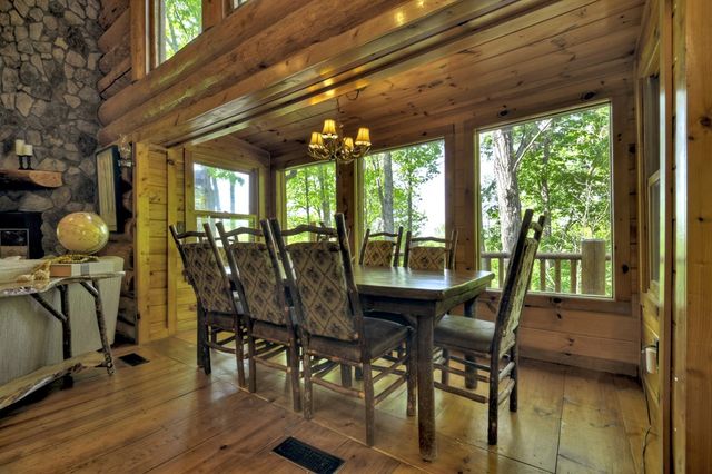536 Lakeview Road, Blue Ridge, GA 30513
