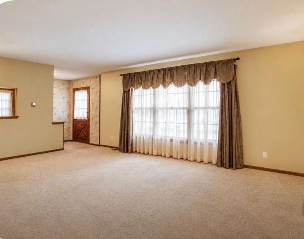 8333 N Cedarburg ROAD, Brown Deer, WI 53209