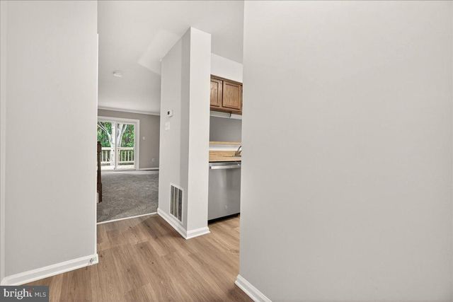 20477 SUMMERSONG LN, Germantown, MD 20874