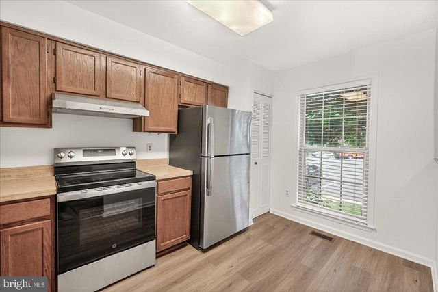 20477 SUMMERSONG LN, Germantown, MD 20874