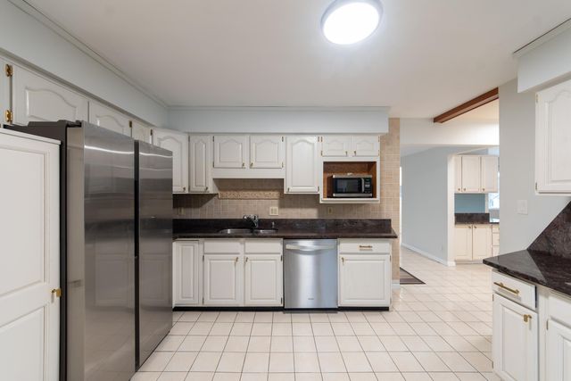 46105 W Seven Mile Road, Northville Twp, MI 48167