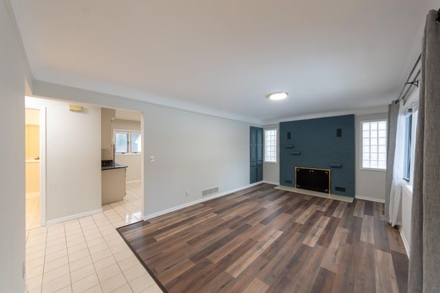 46105 W Seven Mile Road, Northville Twp, MI 48167