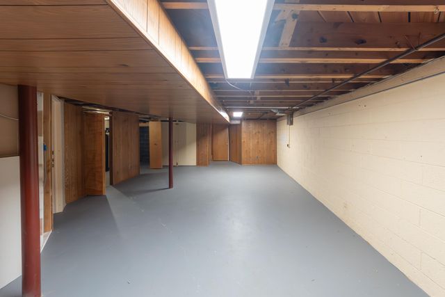 46105 W Seven Mile Road, Northville Twp, MI 48167