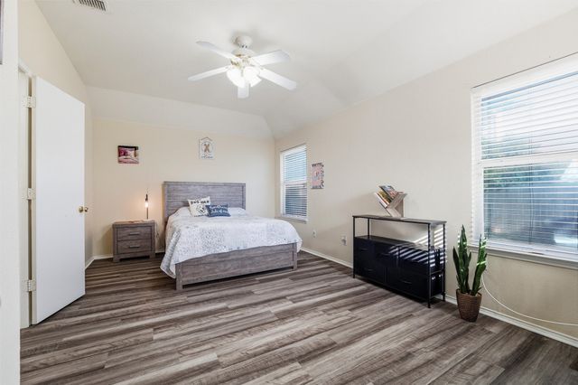8440 Hawks Nest Drive, Fort Worth, TX 76131