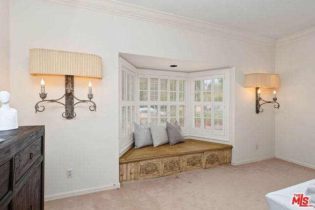 10770 Weyburn Avenue, Los Angeles, CA 90024