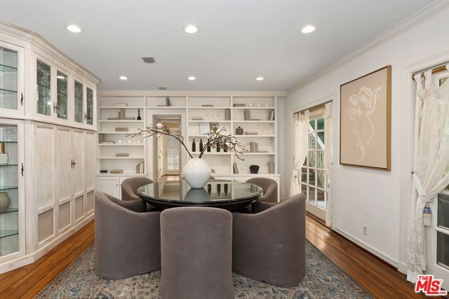 10770 Weyburn Avenue, Los Angeles, CA 90024
