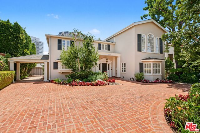 10770 Weyburn Avenue, Los Angeles, CA 90024