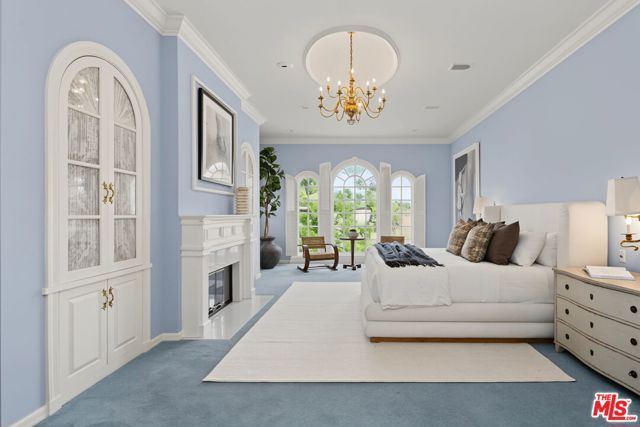 10770 Weyburn Avenue, Los Angeles, CA 90024