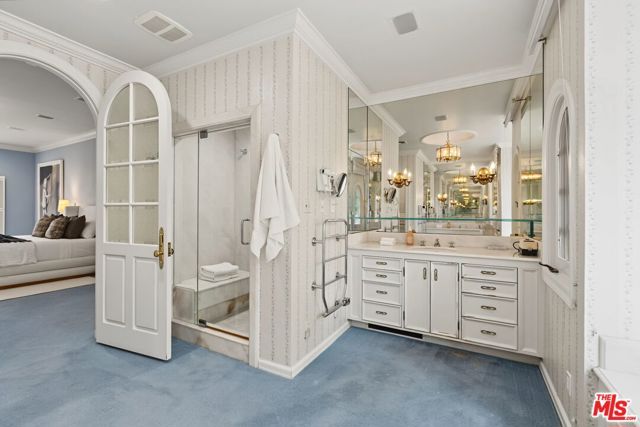 10770 Weyburn Avenue, Los Angeles, CA 90024