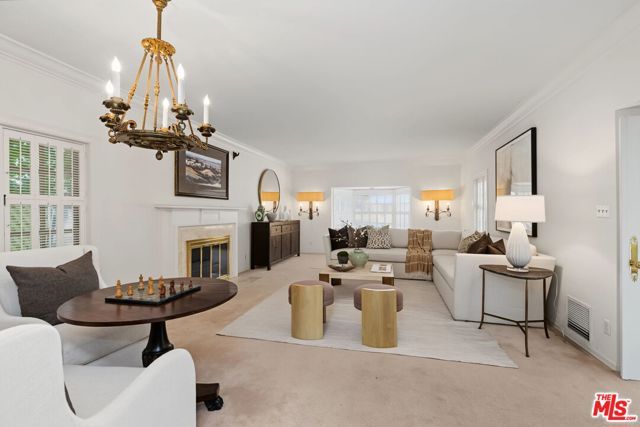 10770 Weyburn Avenue, Los Angeles, CA 90024