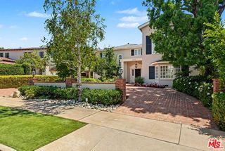 10770 Weyburn Avenue, Los Angeles, CA 90024