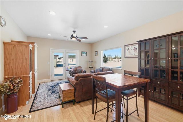 1760 S Ragosa Circle 33B, Palmer, AK 99645