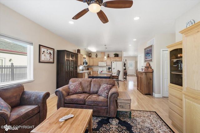 1760 S Ragosa Circle 33B, Palmer, AK 99645