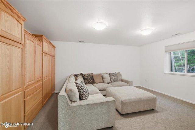 1760 S Ragosa Circle 33B, Palmer, AK 99645