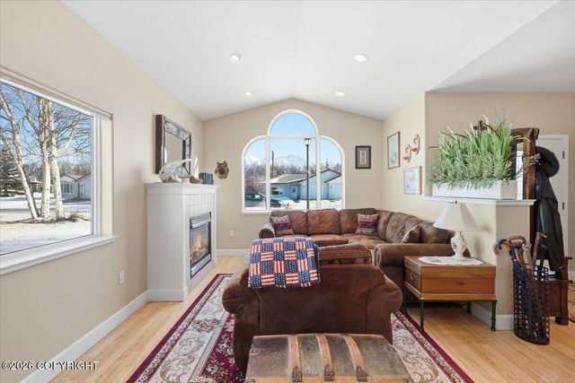 1760 S Ragosa Circle 33B, Palmer, AK 99645