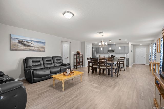 8205 Assumption, San Antonio, TX 78254