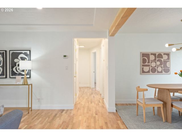 250 REGAL Ct, Eugene, OR 97401