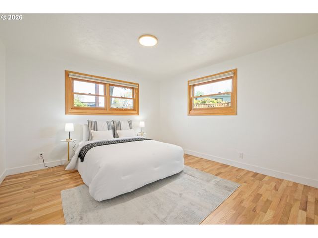 250 REGAL Ct, Eugene, OR 97401