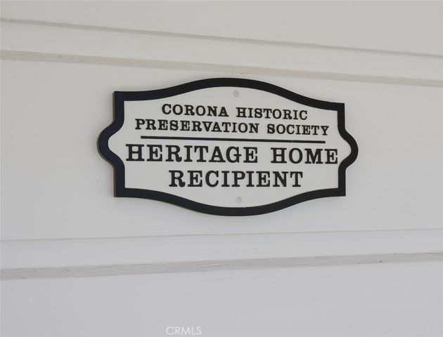 1052 E Grand Boulevard, Corona, CA 92879
