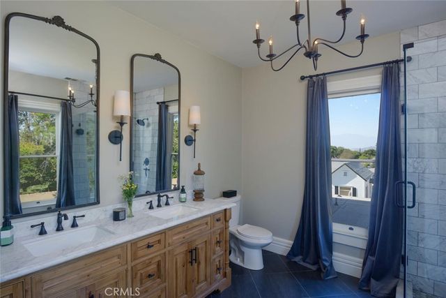 1052 E Grand Boulevard, Corona, CA 92879
