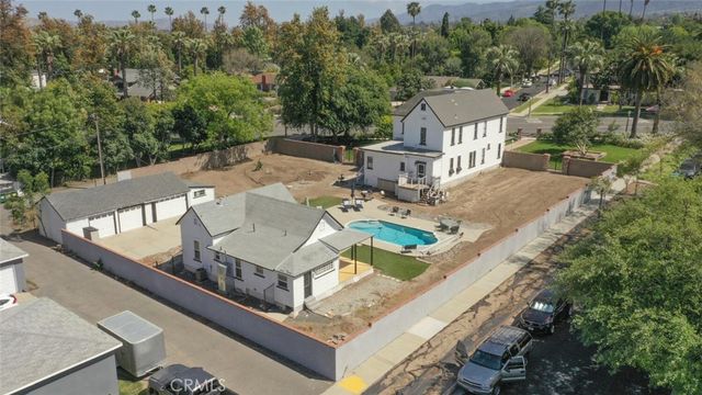 1052 E Grand Boulevard, Corona, CA 92879