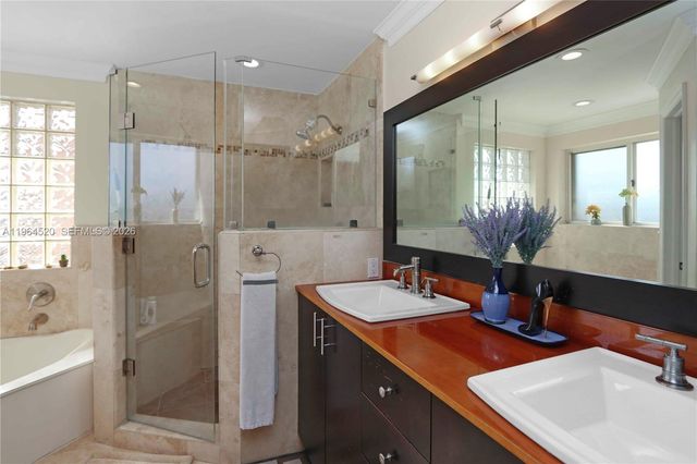 9465 SW 155th Ave, Miami, FL 33196