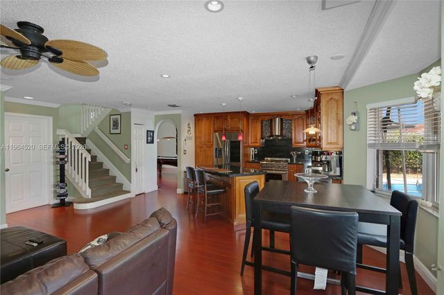 9465 SW 155th Ave, Miami, FL 33196